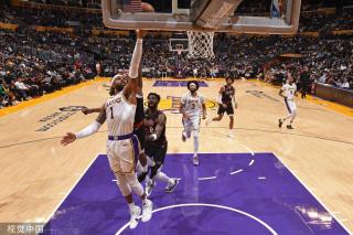 数据表现 数据表现